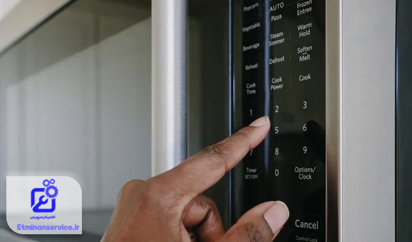 دکمهها یا صفحه نمایش ماکروفر به دلیل خرابی پنل لمسی کار نمکنند