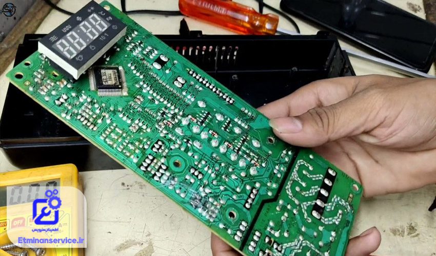 نقص در برد الکترونیکی ماکروفر