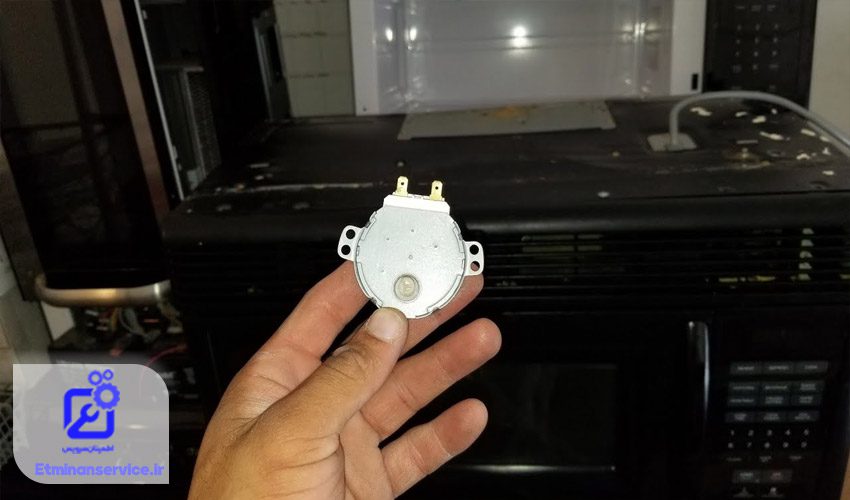 نچرخیدن سینی گردان ماکروفر به دلیل خرابی موتور گردان