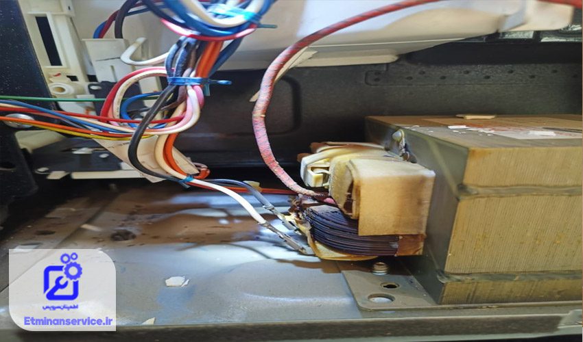 تعویض ترانسفورماتور ولتاژ بالای مایکروویو
