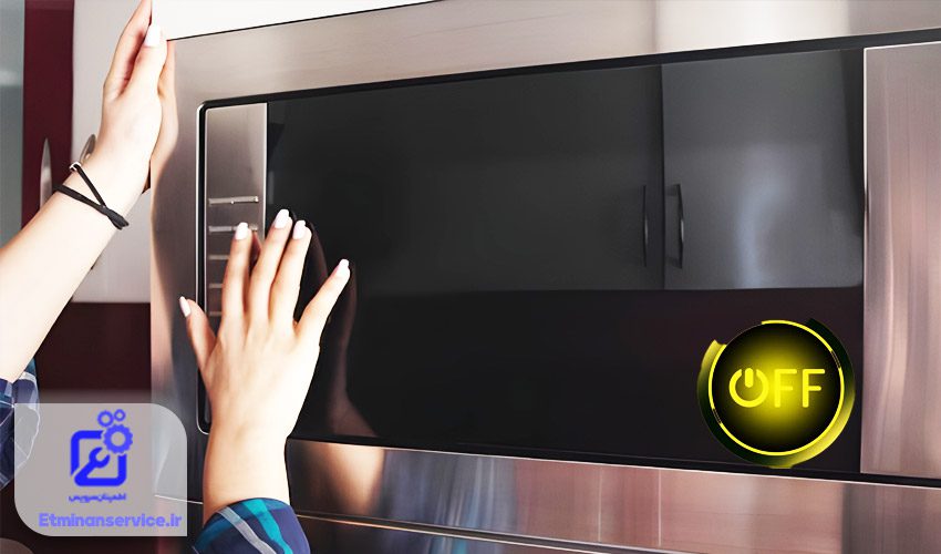 مایکروفر ناگهان خاموش می‌شود