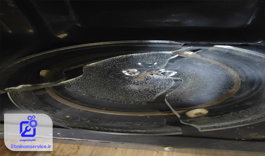 نچرخیدن سینی ماکروفر به دلیل شکستگی سینی شیشه‌ای