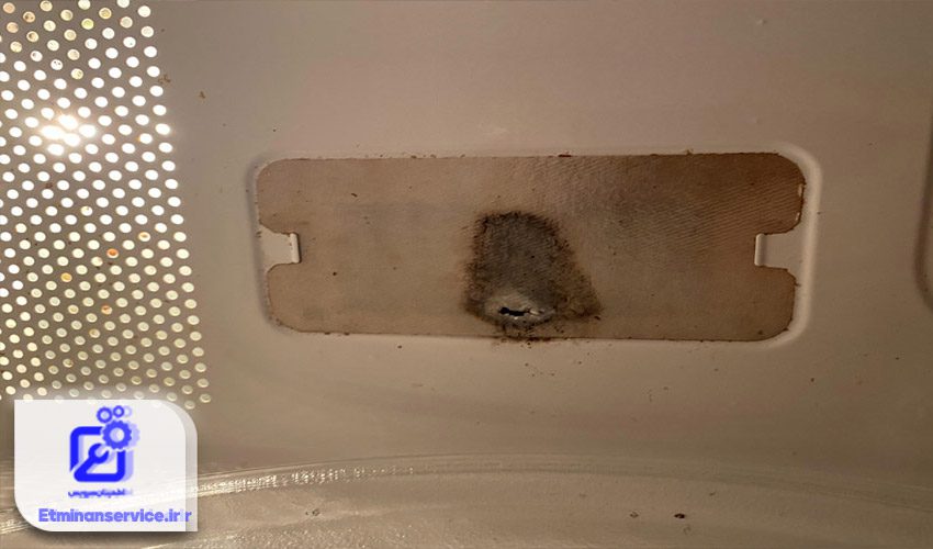 صدای غیرعادی یا جرقه زدن مایکروویو گرنیه به دلیل آسیب به پوشش میکا