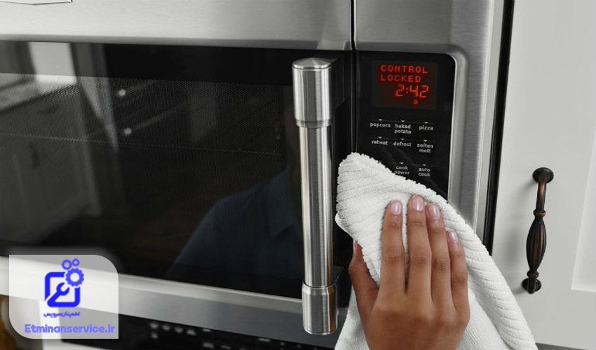 عدم نگهداری مناسب ماکروفر 
